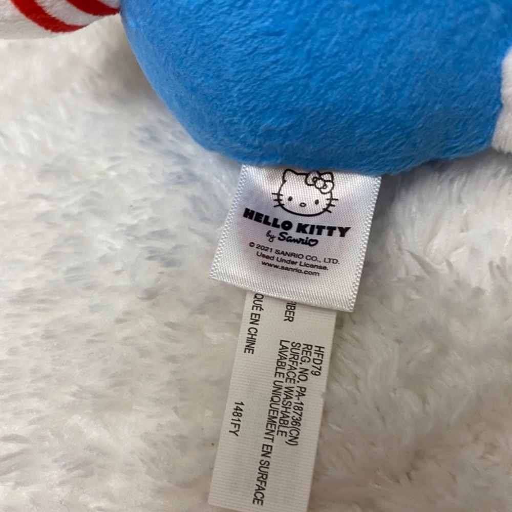 Hello Kitty Bundle - Picture 4 of 8